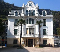 Casa conceyu de Valdés (L.luarca)